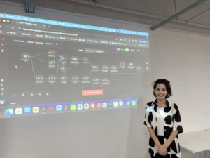 Mariana Castro, desenvolvedora front-end do ÍRIS