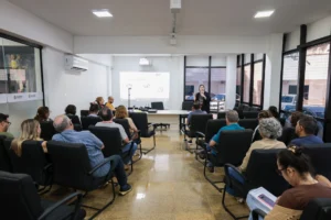 Palestra de Mônica Saraiva no IDT